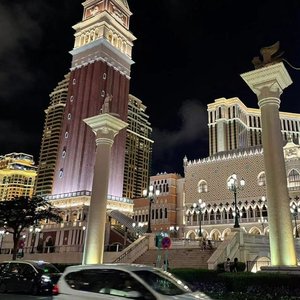 91久久香蕉国产熟女线看鲁大师
